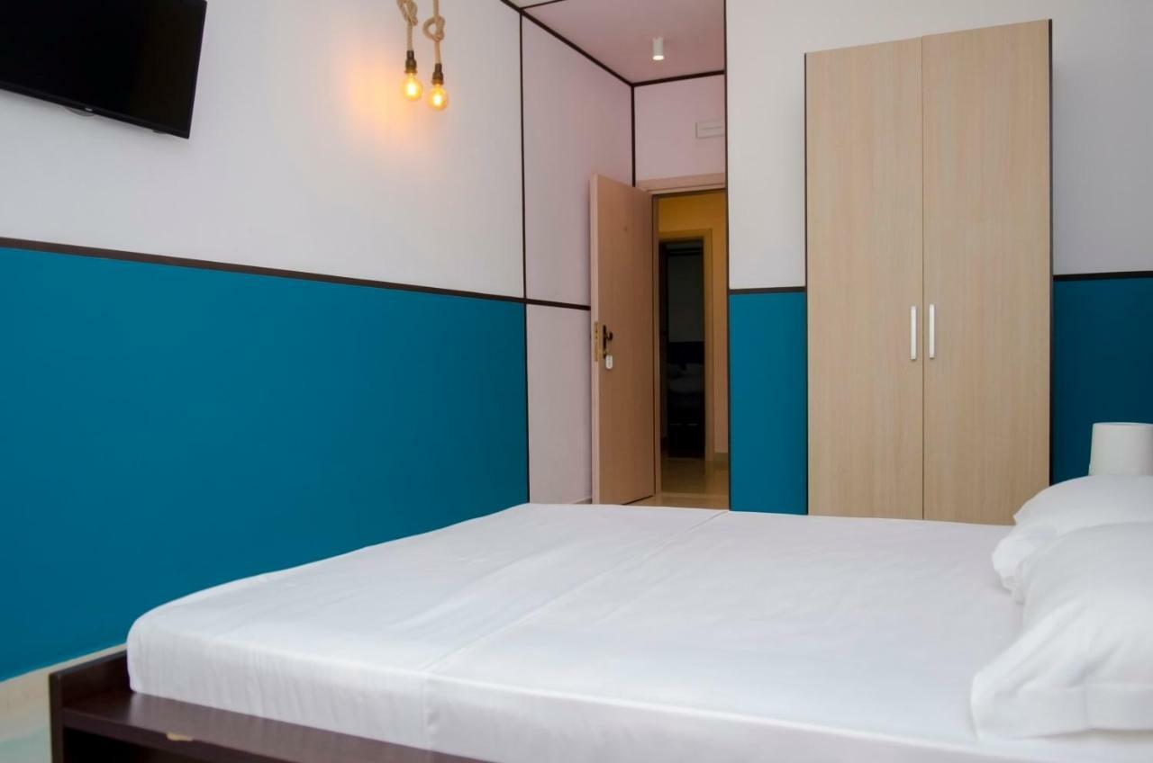 Hotel Vala Δυρράχιο Εξωτερικό φωτογραφία